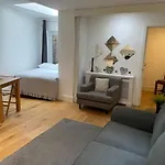 Notting Hill Studio Room