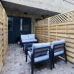 The Lillie Road Place - Bright 1Bdr Flat With Garden