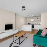 Belgravia Apartment 8