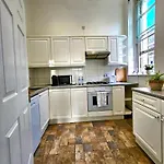 Lovely One Bedroom Appartment In Marylebone Central London - 4 People