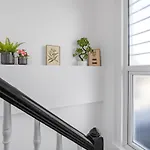 Modern 3 And 2 Bedroom Apartment In Maida Vale