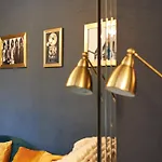 Parea Living - Brixton, Serviced Apartment, Remote Working