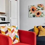 Bright St Johns Apartments