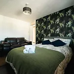 Stylish 2 Bedroom Flat In Camden Town