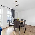 Arte Stays - 3-Bedroom Bright House London, Haggerston, Garden, Parking, 8 Min Walk To Haggerston Station, Weekly Or Monthly Stays, Serviced Accommodation - 7 Guests