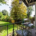 Greenwich & Blackheath Oasis
