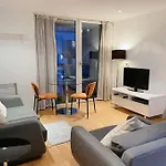 1 Bed 1 Bath Modern Zone 2 London