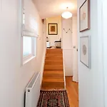 Italianflat - Kilburn Art Style