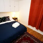 Cozy Retreat By Aresti Hotels