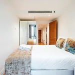 Paddington Basin View Apartment
