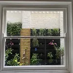 Kensington Apartment With 2 Bedrooms 1 Living Room And Patio
