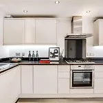 Mayfair Pied De Tier Sleeps 6Ppl