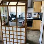 Beautiful 2 Bed Flat In Chelsea On King\'S Road
