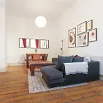 Bright & Spacious 1Br Duplex, Islington, Angel