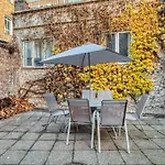 Tranquil 2 Bedroom Apartment In Southwark- Zone 1