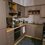 Whole Flat, Centrally Located, Light & Airy