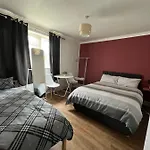 Large Room With Two Bed In Central London