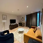 Studio Come 1 Bed Flat In Vauxhall Next To Battersea