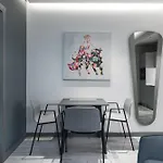Nell Gwynn House Apartment