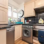Central Camden Flat With Terrace For 4 People
