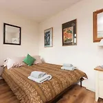 Central Camden Flat With Terrace For 4 People
