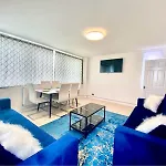 Comfy Two Bedroom Flat Edgeware Road In Central London