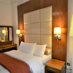 Chelsea Classic Apartments
