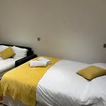 Central Cosy Studio Apartments