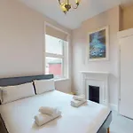 Stunning 3Bd Flat Near Chelsea Football Club