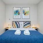 Tabard House Apartment London Bridge In City Of London