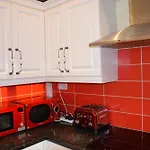 Nice 3 Bedroom Apartment - Ealing