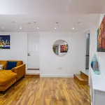 Chic 2-Bedroom Retreat In The Heart Of Westminster