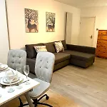 Spacious 1Br Flat With Private Bath And Kitchen In Canary Wharf 2
