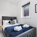 Modern 2 Bed Apartment - Sleeps 5 - Near London Zoo, Camden Market, Primrose Hill - Central London - Nw3 Finchley Road
