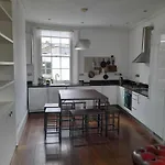 Victorian Rooms In The Heart Of Angel