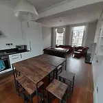 Victorian Rooms In The Heart Of Angel