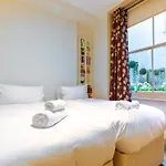 Elegant 2Bd Flat 5 Mins To Kensington Gardens!