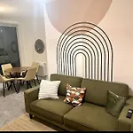 Cosy, Comfy 2 Bed Apartment Canary Wharf