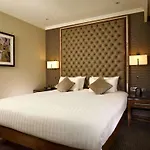 Doubletree By Hilton London Victoria