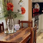 Stylish And Cosy 3 Bedroom Appartment