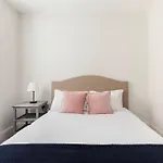 Beautiful 3 Bd House In Paddington