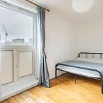 Spacious Room With City Skyline Views Close To London Eye