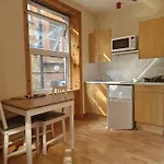 Bright Studio Apartment Highgate