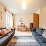 Pass The Keys Spacious 2Bed Flat Camberwell London