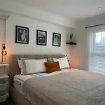 Stylish One Bedroom Flat Chancery Lane
