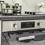 The Finsbury Deluxe Apartments
