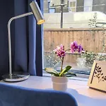 The Finsbury Deluxe Apartments