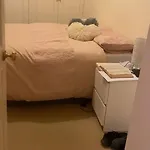 Double Bedroom In Chelsea