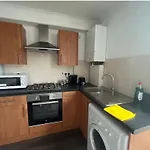 Flat 2, 419 Fulham