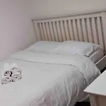 Flat 2, 419 Fulham